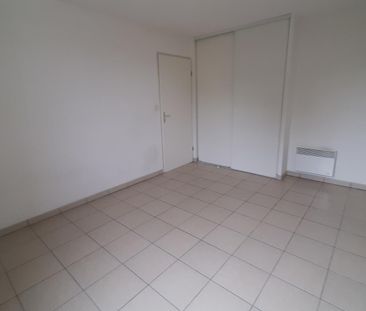 location Appartement T2 DE 44.64m² À ROQUETTES - Photo 3