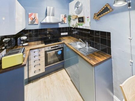 2 bedroom flat to rent - Photo 5