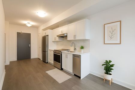 For Lease - 715 Davis Drive Unit# 906, Newmarket, Ontario - Photo 2