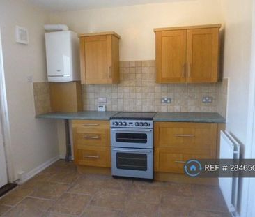 3 bedroom terraced house to rent - Photo 3