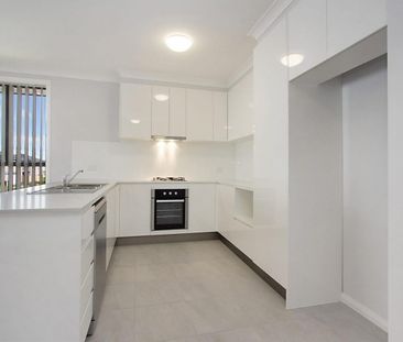 Modern Family Home in Prime Bardia Location - Photo 3