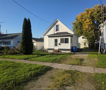 For Lease - 58 Colwell Street, Wallaceburg, Ontario - Photo 6