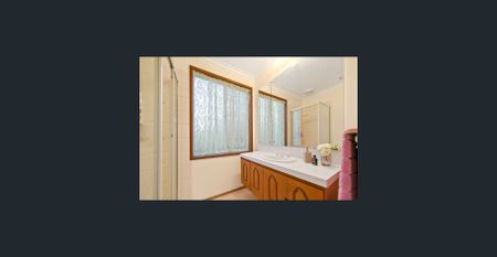 FAMILY COMFORT IN PATTERSON LAKES - Photo 5