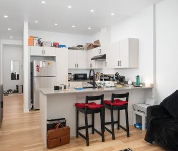 Condo for rent, Montréal (Le Sud-Ouest) - Photo 2