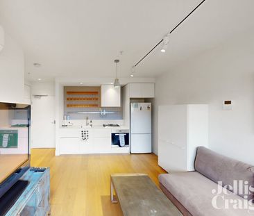 Modern, Convenient Living in the Heart of Hawthorn East - Photo 3