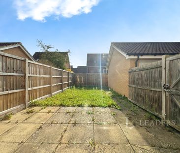 4 bedroom semi-detached to rent Willowcroft Way, Norwich, NR4 - Photo 1