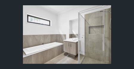 Cardinia Lakes gem made for year-round entertaining! - Photo 4