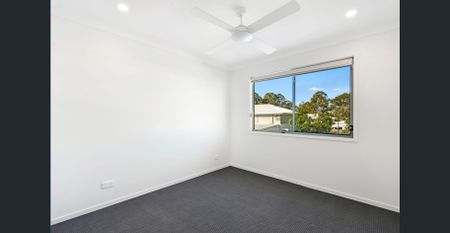 Ducted Air, Double Garage, Modern Townhome in Boutique Development - Photo 3
