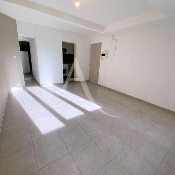 Location Appartement 2 pièces 42m² - Photo 1