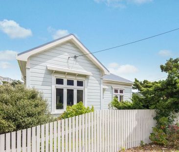 Charming Wadestown 3BR Home w/ Garden! - Photo 5