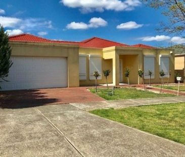 Perfect Family Home! - Photo 3
