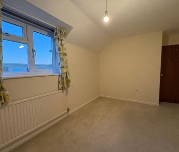 4 bedroom detached house to rent - Photo 4