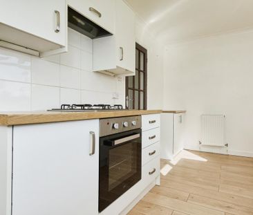 2 bedroom bungalow to rent - Photo 1