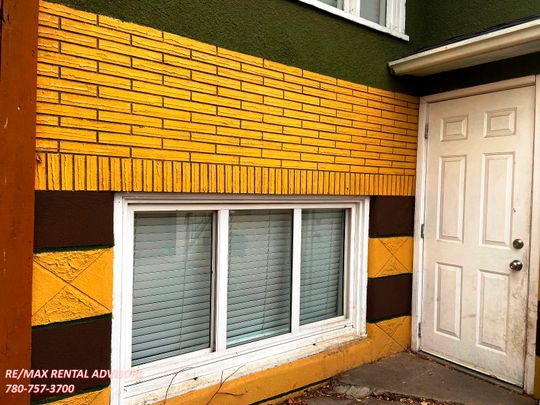 BSMT 9347 105 Avenue Northwest - Photo 1