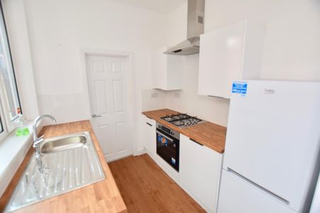 Highland Road, Coventry - TWO BED, EXCELLENT EARLSDON LOCATION - Photo 2