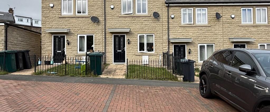 2 bedroom townhouse to rent - Photo 1