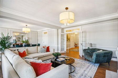 A three bedroom apartment of approximately 1,808 square feet. - Photo 2