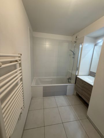 Location Appartement 3 pièces 69m² AIX LES BAINS 73100 - Photo 5