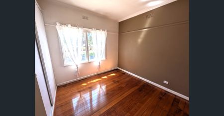 Superbly located 3 bedroom gem in Thomson. - Photo 2