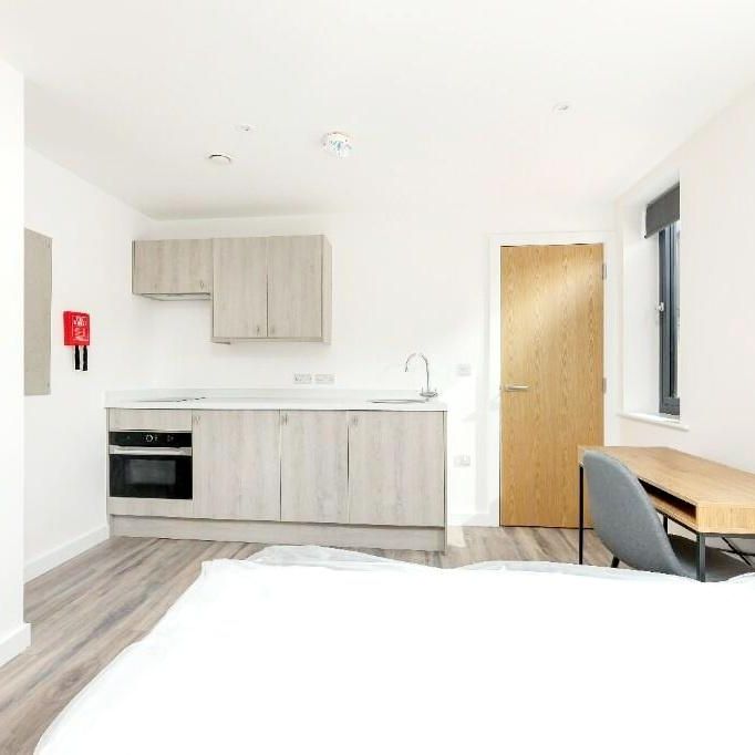 Studio to rent - Photo 1