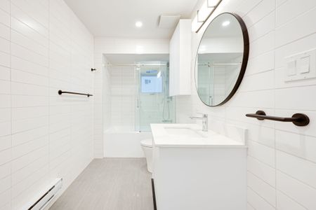 For Lease - 160 Tyrrel Avenue, Toronto, Ontario - Photo 3