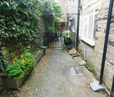 2 bedroom terraced house to rent - Photo 1