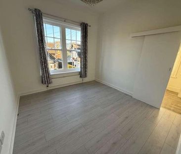 Beech Avenue Shopping Centre, Hull, HU8 - Photo 2