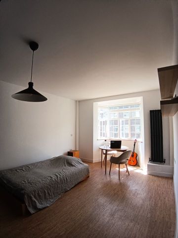 Studio Flat, Russell Court, WC1H - Photo 4