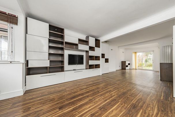 3 bedroom terraced house to rent - Photo 1