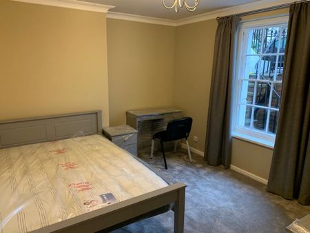 2 bedroom flat to rent - Photo 3