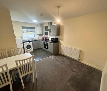 2 bedroom maisonette to rent - Photo 6