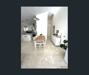 Modern Villa - Photo 3
