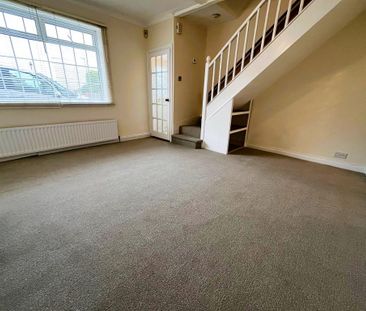 2 bedroom terraced house to rent - Photo 3