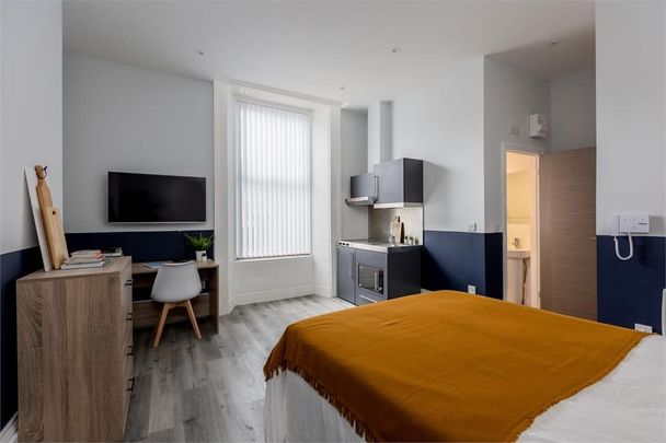 Studio to rent - Photo 1