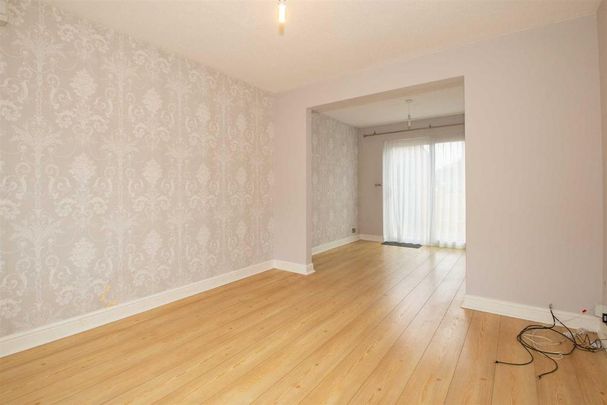 3 bedroom semi-detached house to rent - Photo 1