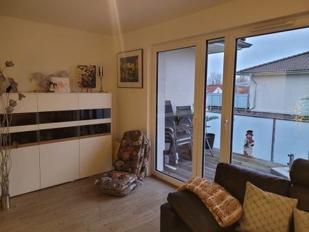 Traumhafte 2-Zi.-Whg. mit großer Dachterrasse in beliebter Wohnanlage! - Photo 2