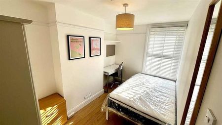 North Holmes Road, Canterbury, CT1 - Photo 2