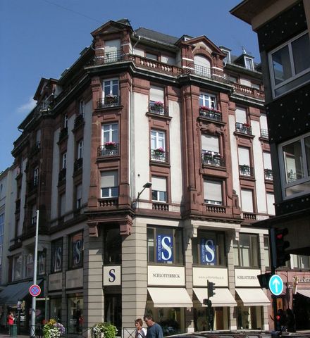 Location Appartement 4 pièces 85m² SARREGUEMINES 57200 - Photo 4