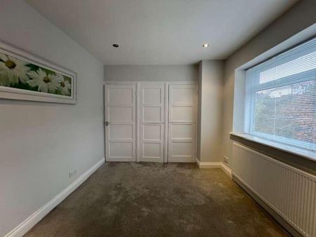 Eatons Mead, Chingford, E4 - Photo 3