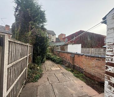 2 bedroom terraced house to rent - Photo 1