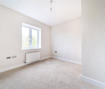 3 bedroom detached house to rent - Photo 3