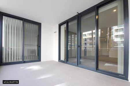 MGM MARTIN - MODERN 2-BEDROOM APARTMENT - Photo 2