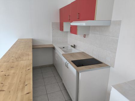 Location Appartement 2 pièces 30m² LAROCHE ST CYDROINE 89400 - Photo 3