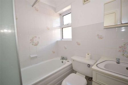 Townsend Avenue, Seaton, EX12 - Photo 4