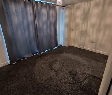 4 Bed Maisonette, Jeeyas Apartments, E16 - Photo 2