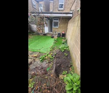 Studio Flat, Huxley Road, E10 - Photo 4