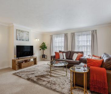 3 bedroom flat to rent - Photo 1