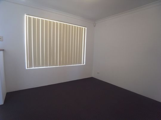 Perfect Family Home - Photo 1