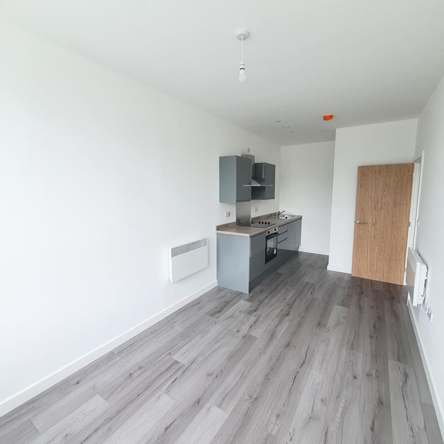 Studio to rent - Photo 1