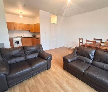 Furnished 2 Bedroom First Floor Apartment - Photo 4